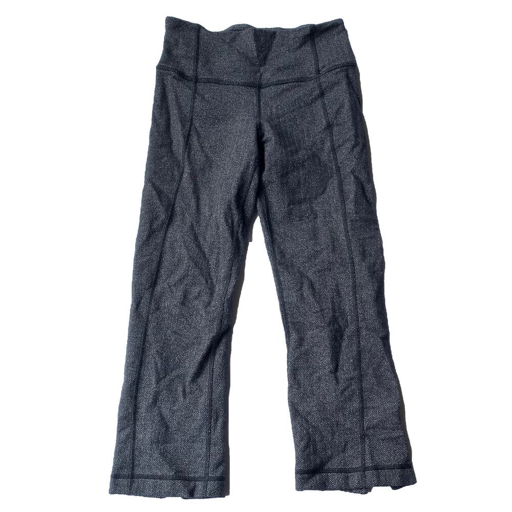 Lululemon Gather and Crow Crop Flare Leggings Size 2 Athletic Gray Exercise
